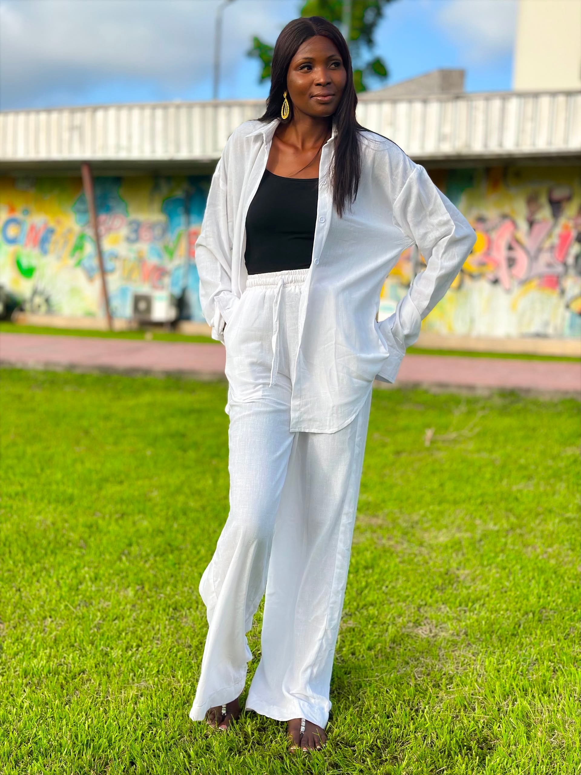 Ogologo Linen Set — White
