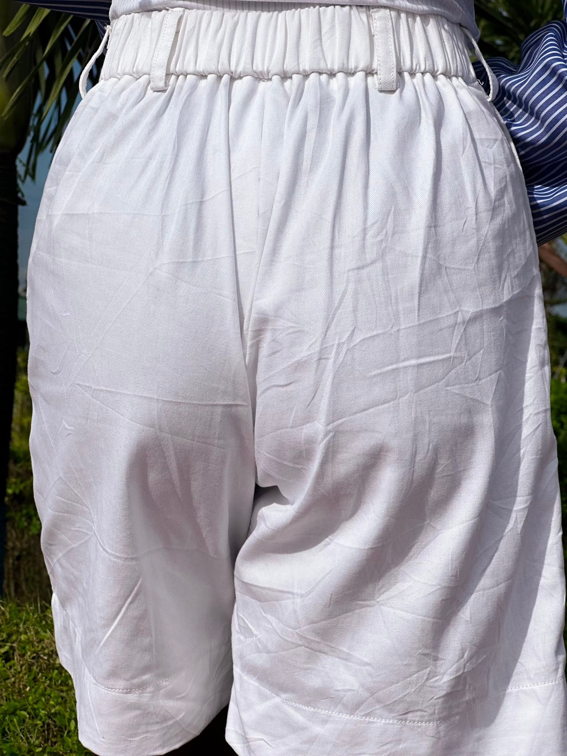 Dogo Shorts — Off-White